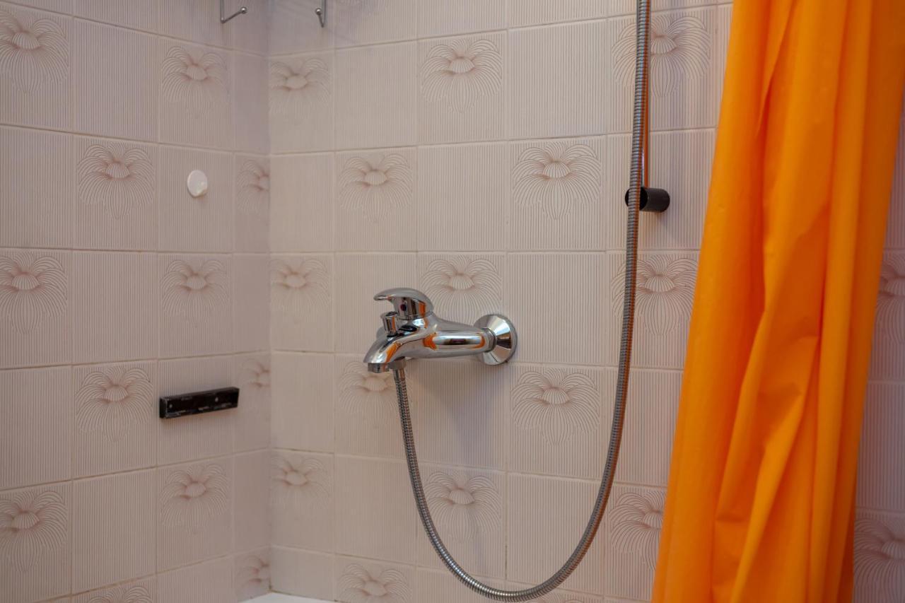 Holiday Home Barbara Трогир Екстериор снимка