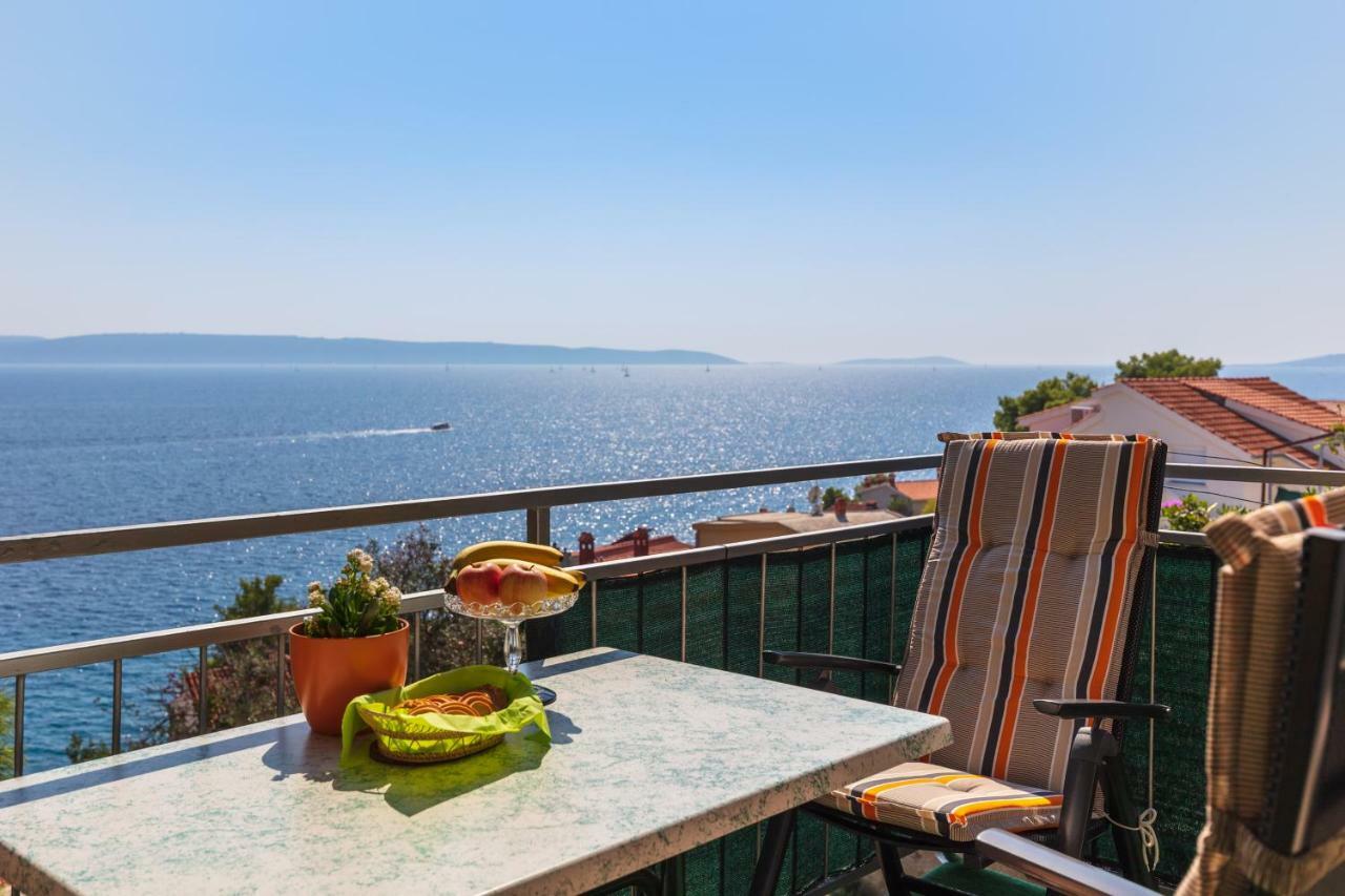 Holiday Home Barbara Трогир Екстериор снимка